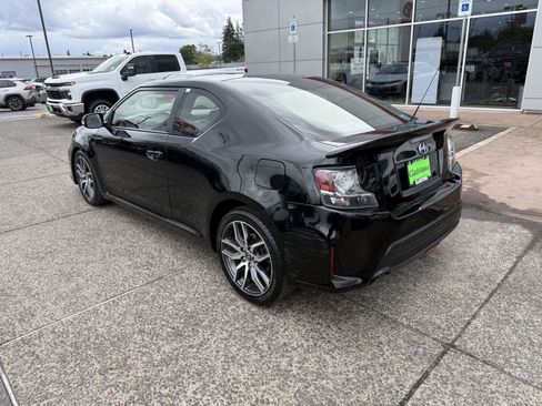 Used 2014 Scion tC FWD image 4