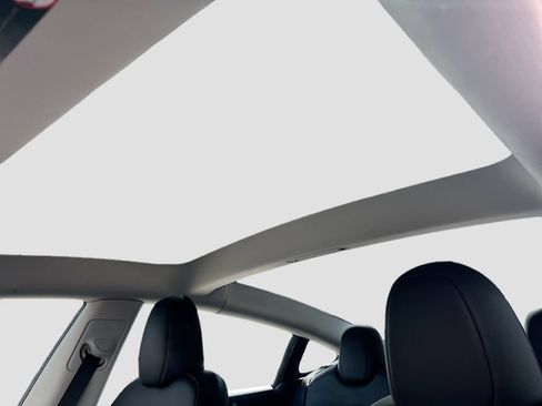 Used 2023 Tesla Model 3 Standard Range RWD image 22