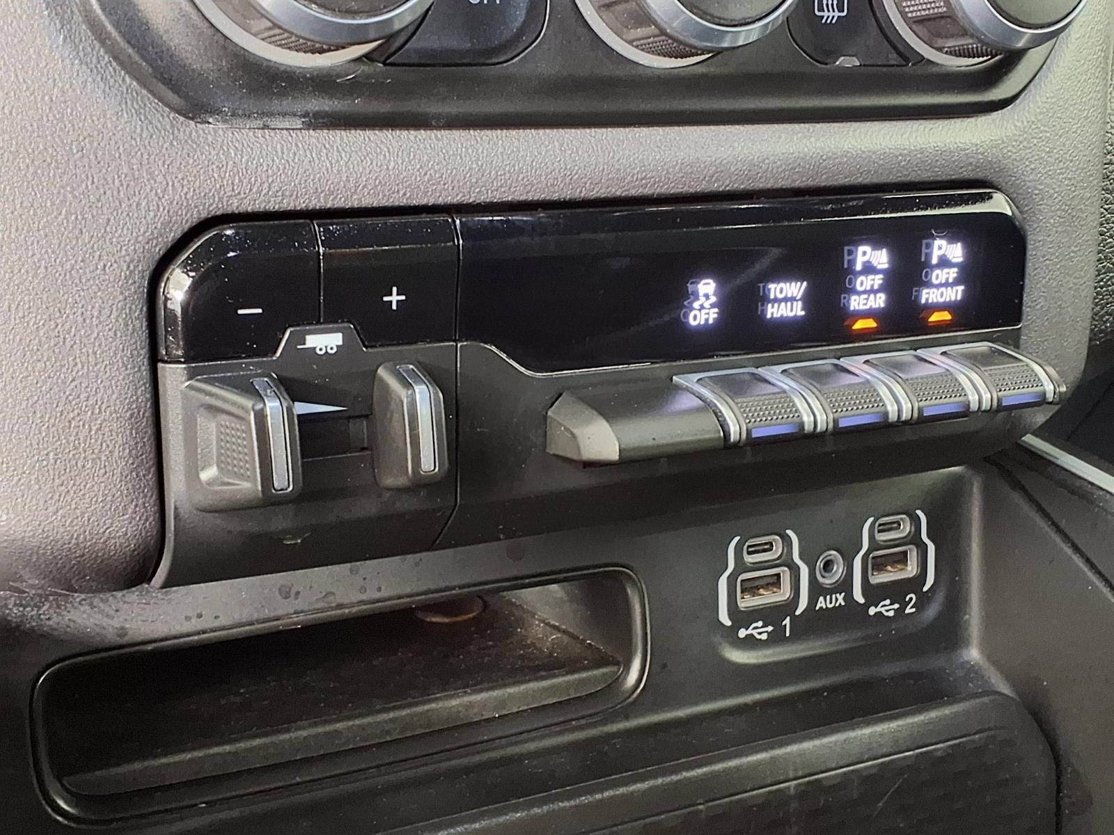 Used 2022 RAM 1500 Big Horn AWD/4WD image 22