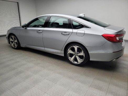 Used 2018 Honda Accord Touring image 3