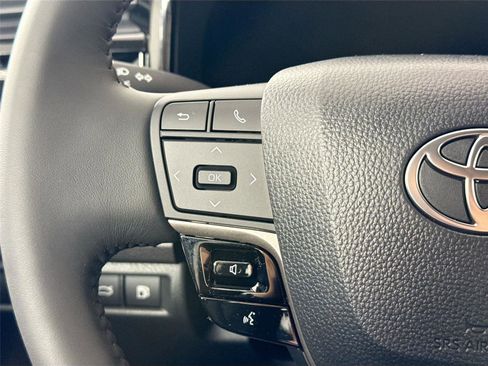 New 2026 Toyota Camry XLE image 18