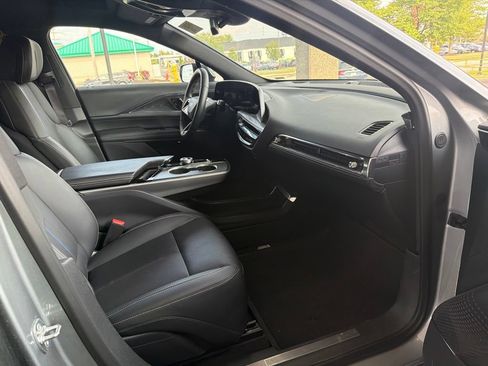 Certified 2024 Cadillac Lyriq Sport w/ LPO, Floor Liner Package AWD/4WD image 30