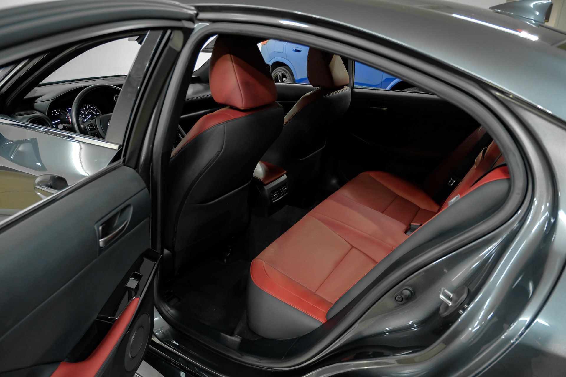 Used 2024 Lexus IS 300 F Sport RWD image 42