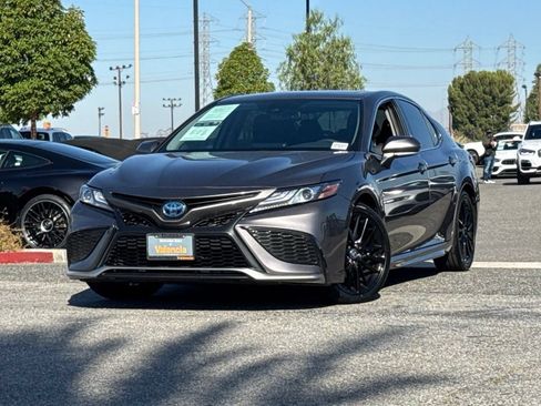 Used 2024 Toyota Camry XSE w/ Cold Weather Package FWD image 2
