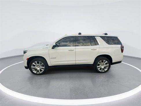 Used 2021 Chevrolet Tahoe High Country w/ Premium Package image 5