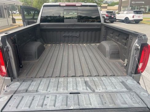 Used 2021 GMC Sierra 1500 AT4 w/ AT4 Premium Package AWD/4WD image 17