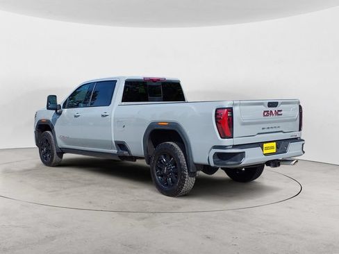 Used 2025 GMC Sierra 2500 AT4 w/ AT4 Premium Plus Package AWD/4WD image 7