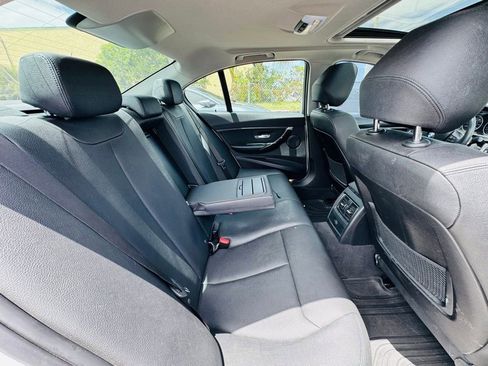 Used 2018 BMW 320i Sedan w/ Convenience Package image 15