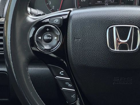 Used 2016 Honda Accord Sport image 26