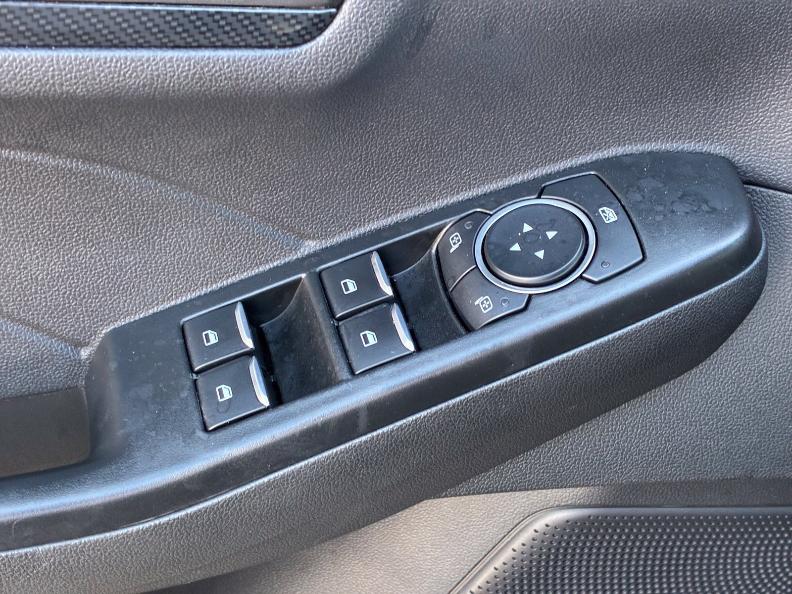 Used 2025 Ford Escape ST-Line AWD/4WD image 13