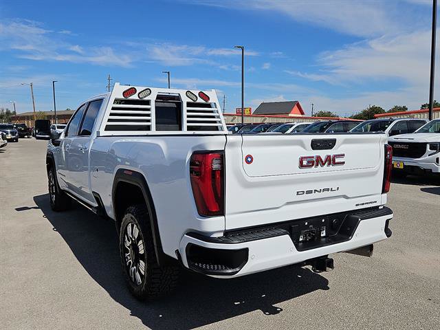 Used 2024 GMC Sierra 3500 Denali w/ Denali Reserve Package AWD/4WD image 3
