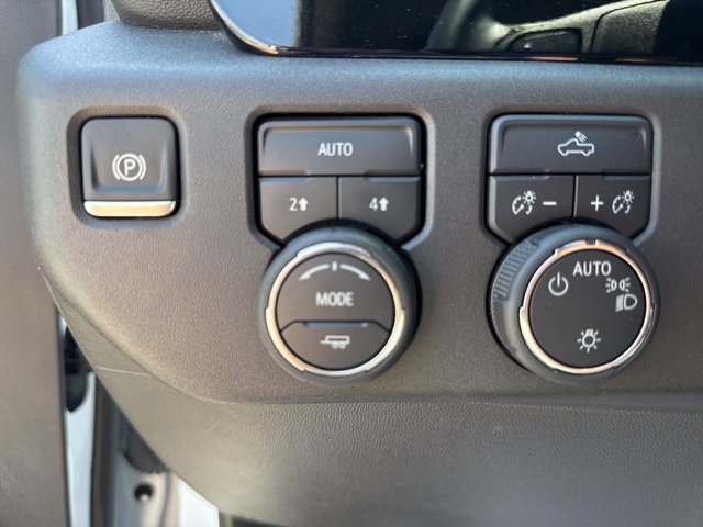 Used 2024 Chevrolet Silverado 1500 LT AWD/4WD image 14