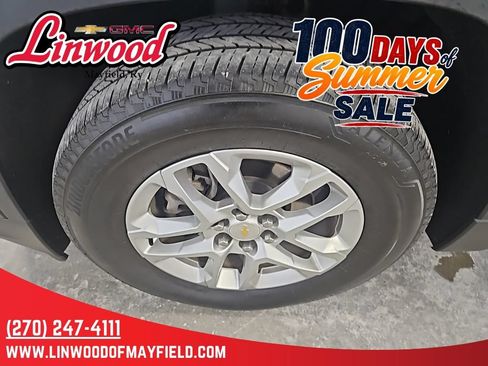 Used 2023 Chevrolet Traverse LS FWD image 6