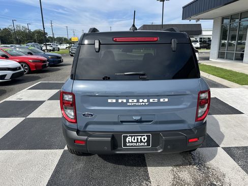 Used 2025 Ford Bronco Sport Outer Banks w/ Outer Banks Tech Package+ AWD/4WD image 4