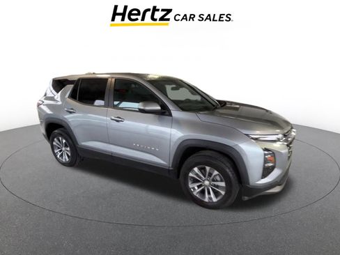 Used 2025 Chevrolet Equinox LT image 1