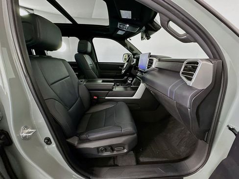 Used 2025 Toyota Tundra Platinum image 29