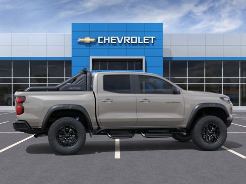 New 2026 Chevrolet Colorado ZR2 w/ Midnight Edition AWD/4WD image 5