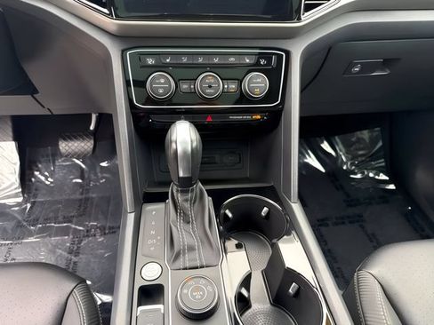 Used 2023 Volkswagen Atlas Cross Sport SE w/ Panoramic Sunroof Package AWD/4WD image 27