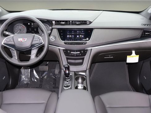 New 2026 Cadillac XT5 Premium Luxury image 14