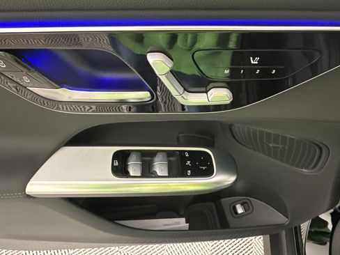 New 2026 Mercedes-Benz GLC 300 4MATIC image 9