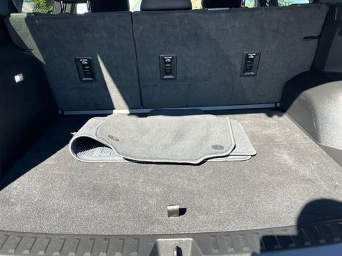 Used 2025 Chevrolet Equinox LT image 31