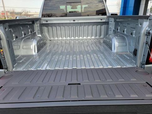 New 2026 GMC Sierra 1500 SLT w/ SLT Premium Package image 29