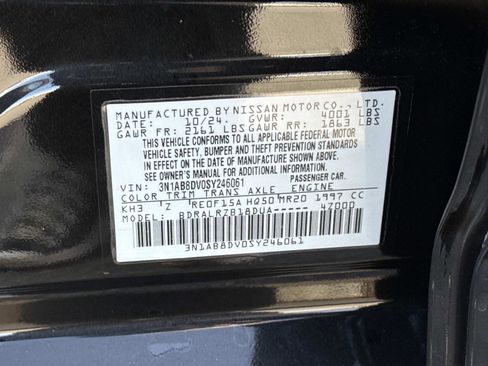 Used 2025 Nissan Sentra SR image 30