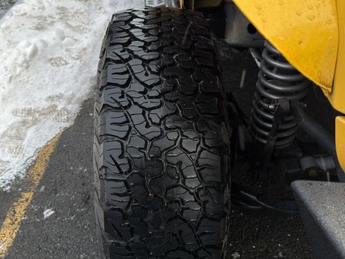 Used 2015 Jeep Wrangler Unlimited Rubicon image 43