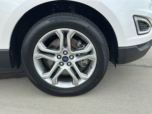 Used 2016 Ford Edge Titanium w/ Technology Package FWD image 15