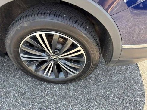 Used 2024 Volkswagen Tiguan Wolfsburg Edition image 18