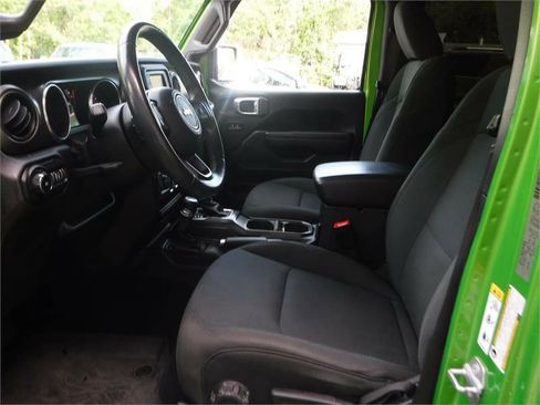 Used 2018 Jeep Wrangler Unlimited Sport S image 7