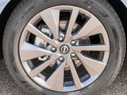 New 2026 Nissan Sentra SL w/ Floor Mat Package FWD image 6