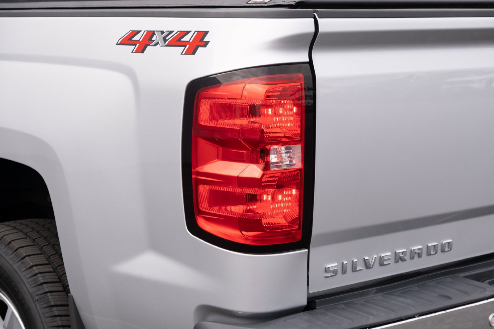 Used 2018 Chevrolet Silverado 1500 LT w/ All Star Edition AWD/4WD image 22