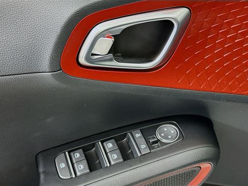 Used 2023 Kia Soul GT-Line w/ GT-Line Technology Package image 15