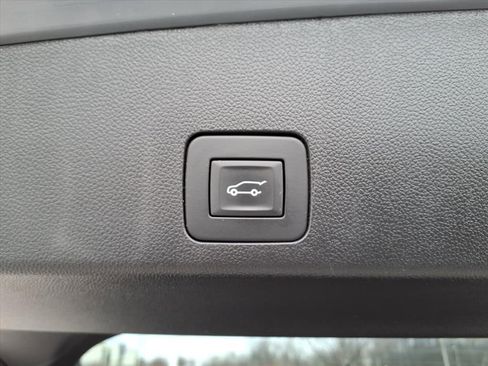 Certified 2023 Buick Encore GX Select w/ Sport Touring Package image 19