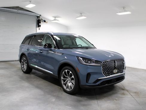 New 2026 Lincoln Aviator Reserve w/ Illumination Package RWD image 1