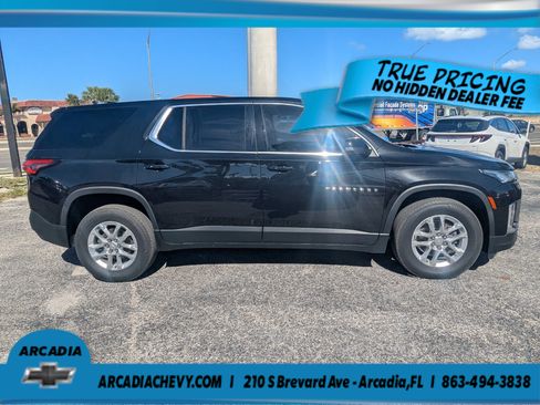 Used 2022 Chevrolet Traverse LS FWD image 4