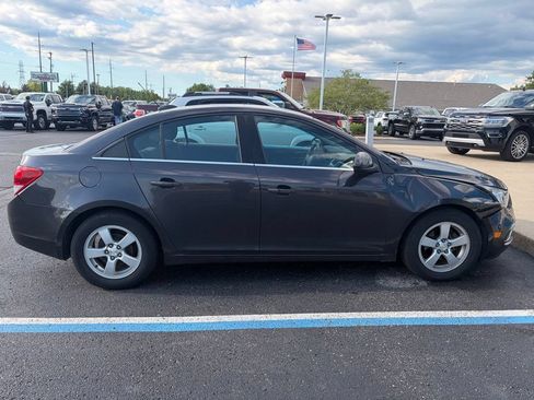 Used 2016 Chevrolet Cruze LT FWD image 11
