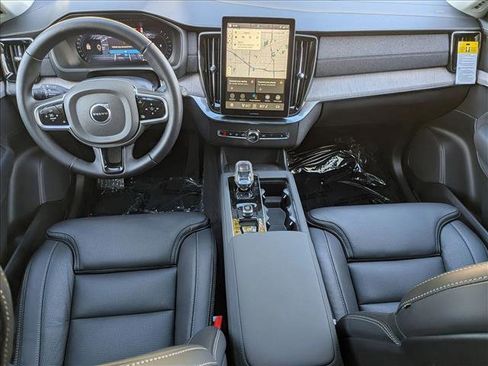 New 2026 Volvo XC90 B6 Ultra image 16