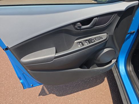 Used 2019 Hyundai Kona SEL AWD/4WD image 14