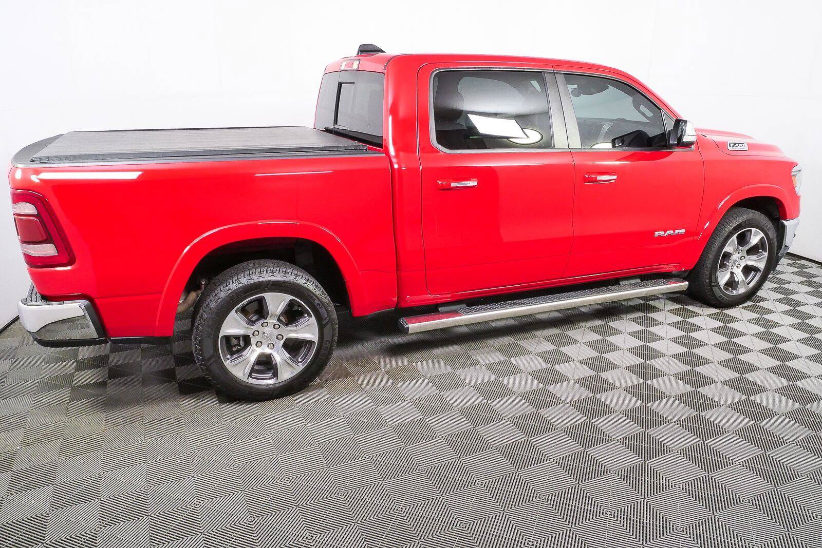 Used 2022 RAM 1500 Laramie RWD image 2