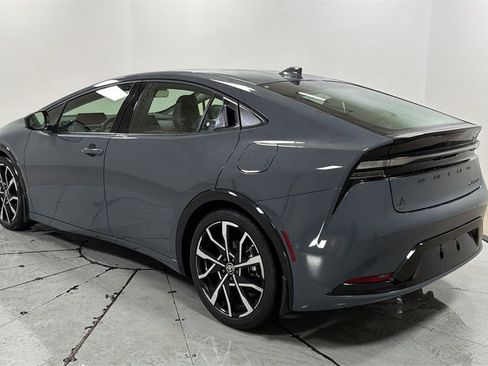 Used 2023 Toyota Prius Prime image 7
