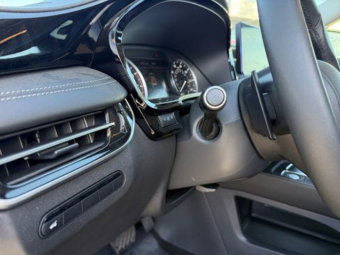 Used 2025 INFINITI QX60 Pure image 15