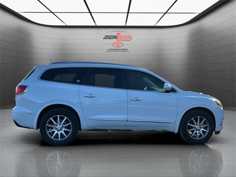 Used 2017 Buick Enclave Leather image 5