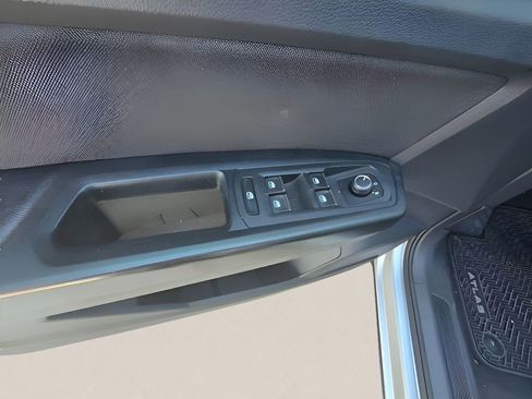 Used 2018 Volkswagen Atlas S image 22