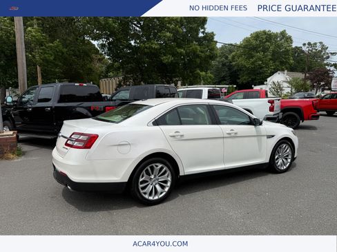 Used 2019 Ford Taurus Limited FWD image 6
