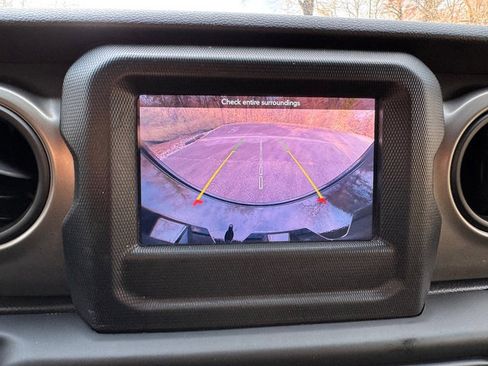 Used 2021 Jeep Wrangler Unlimited Sport image 28