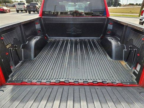 Used 2019 Chevrolet Silverado 1500 Custom w/ Custom Convenience Package image 13