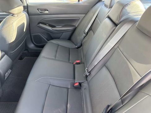 Used 2023 Nissan Altima 2.5 SR w/ SR Premium Package image 19