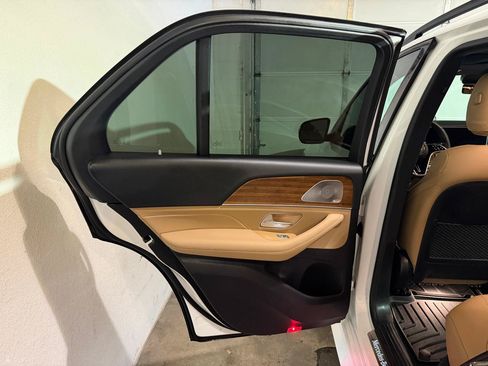 Used 2024 Mercedes-Benz GLE 350 4MATIC image 12